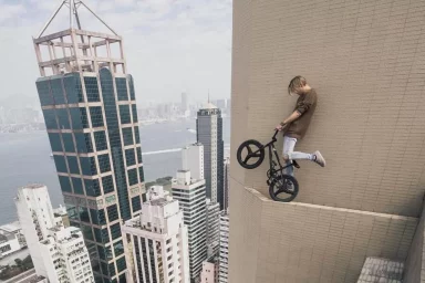 Самые безумные трюки на bmx.